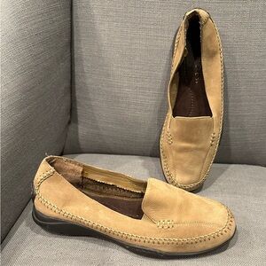 Aerosoles Ivory Tree Tan Leather Slip On Loafers Shoes Size 6.5W 6 1/2 wide